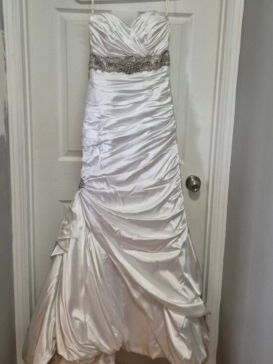 Maggie Sottero Dresses & Skirts - US 12 Maggie Sottero Adorae Wedding Dress